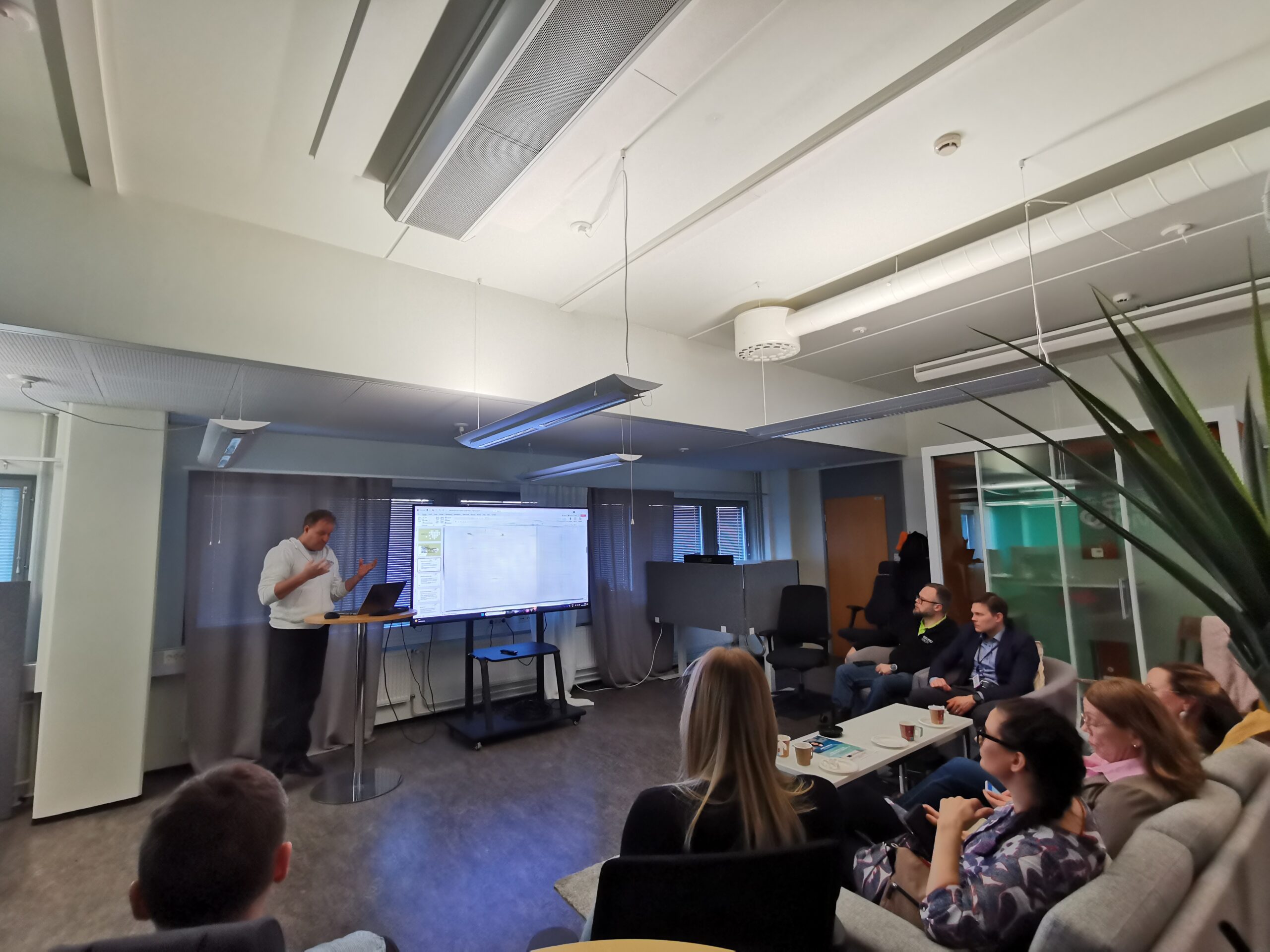 Kuopio Health TKI+: Alueellisen TKI-yhteistyön vahvistamismalli tukemaan yhteistyötä